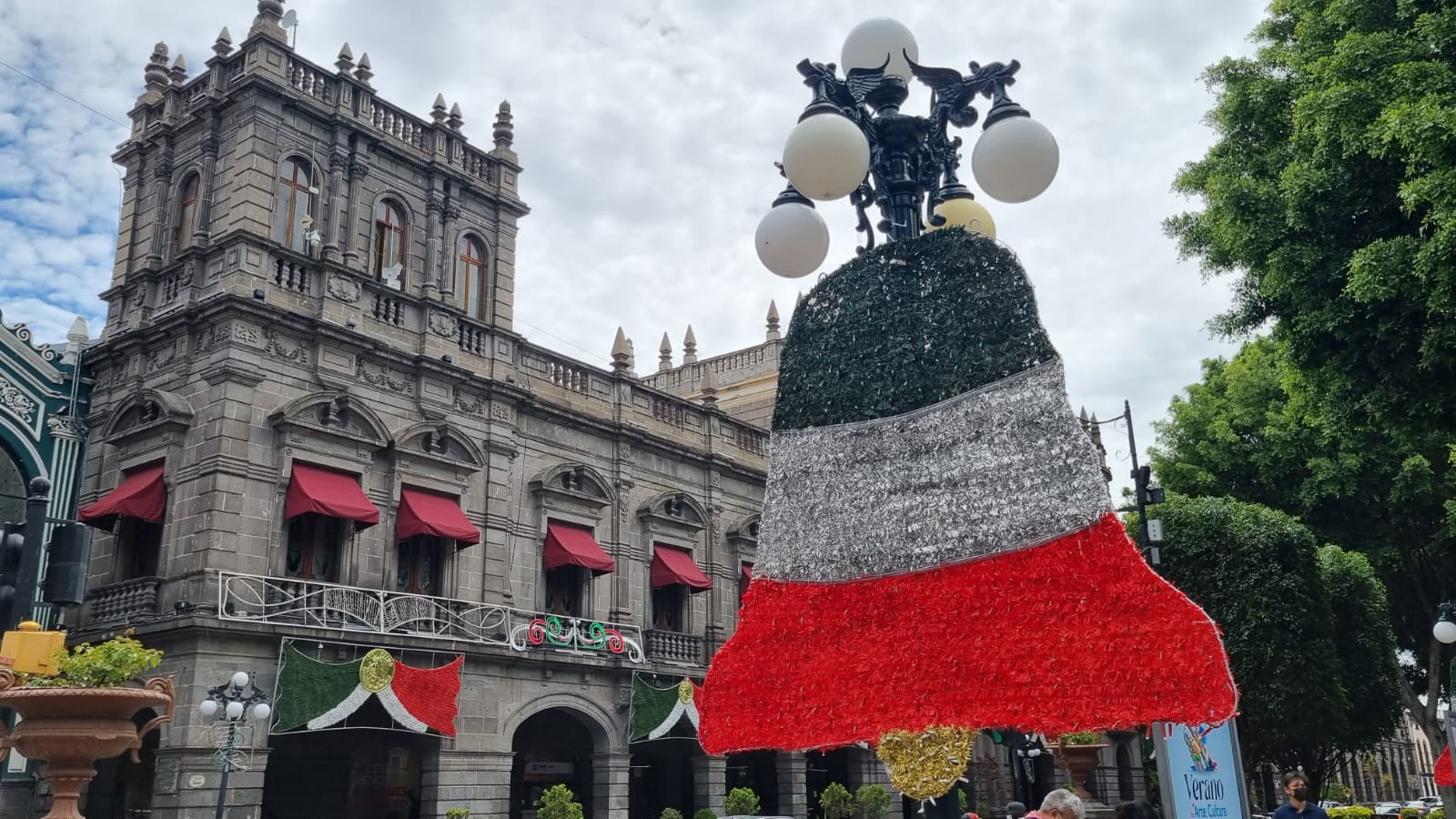 Invitan a disfrutar de las festividades patrias en Puebla capital