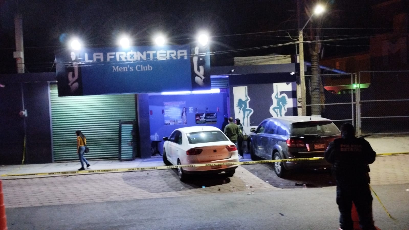 Balean a tres hombres afuera de table dance en Santa Ana Chiautempan​