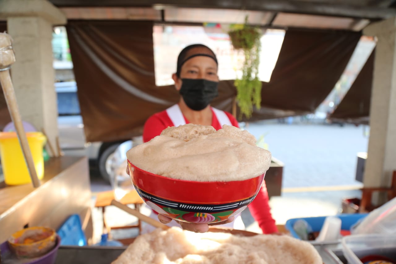 Miles disfrutan de Feria del Cacao de Cuapan en San Pedro Cholula