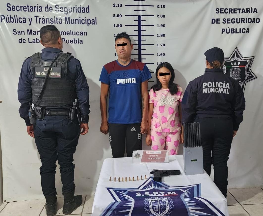 Aseguran a supuestos ladrones con arma e inhibidor de señal en Texmelucan