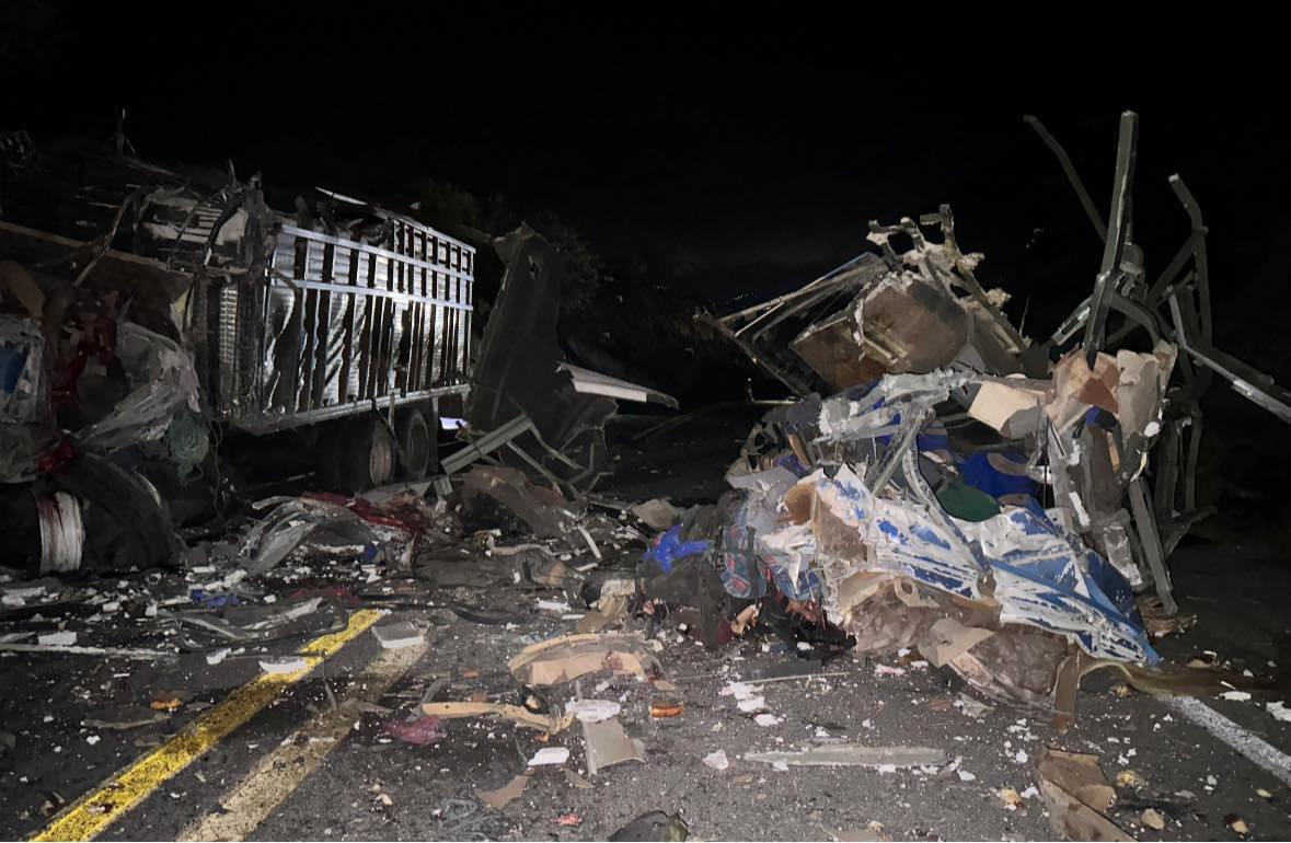 Eran mexicanos 15 de los fallecidos en choque en la Cuacnopalan-Oaxaca: INM 