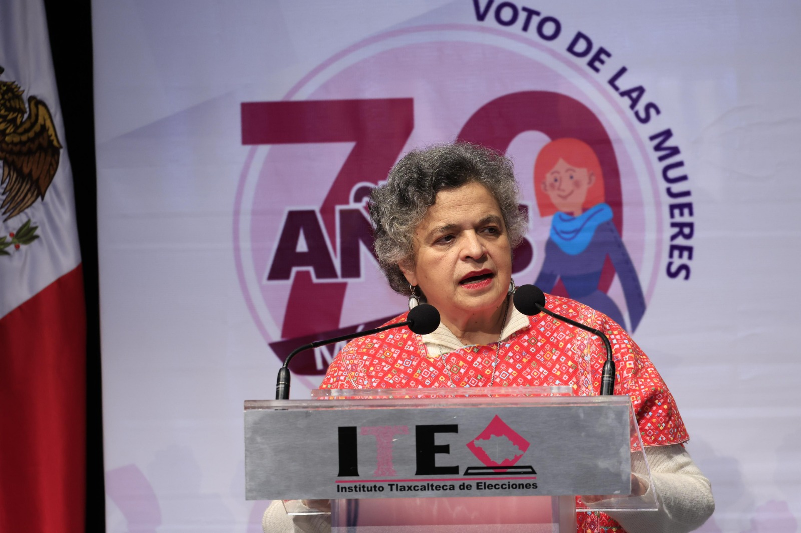 VIDEO Beatriz Paredes se integra como docente a la Udlap