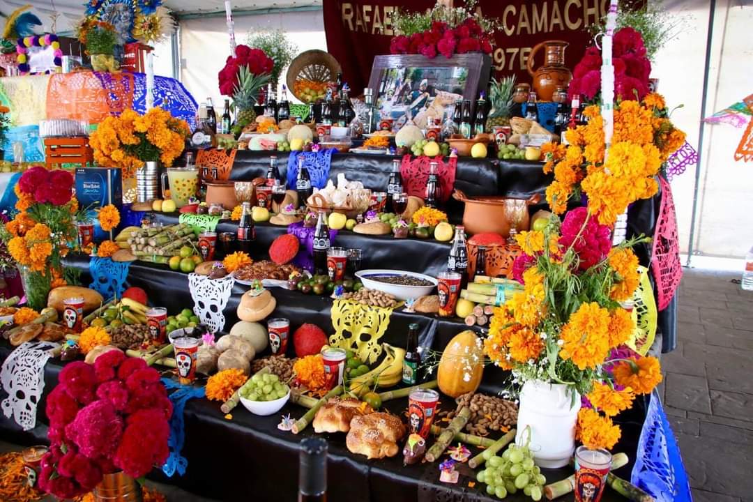 Instalan corredor de ofrendas en Huejotzingo