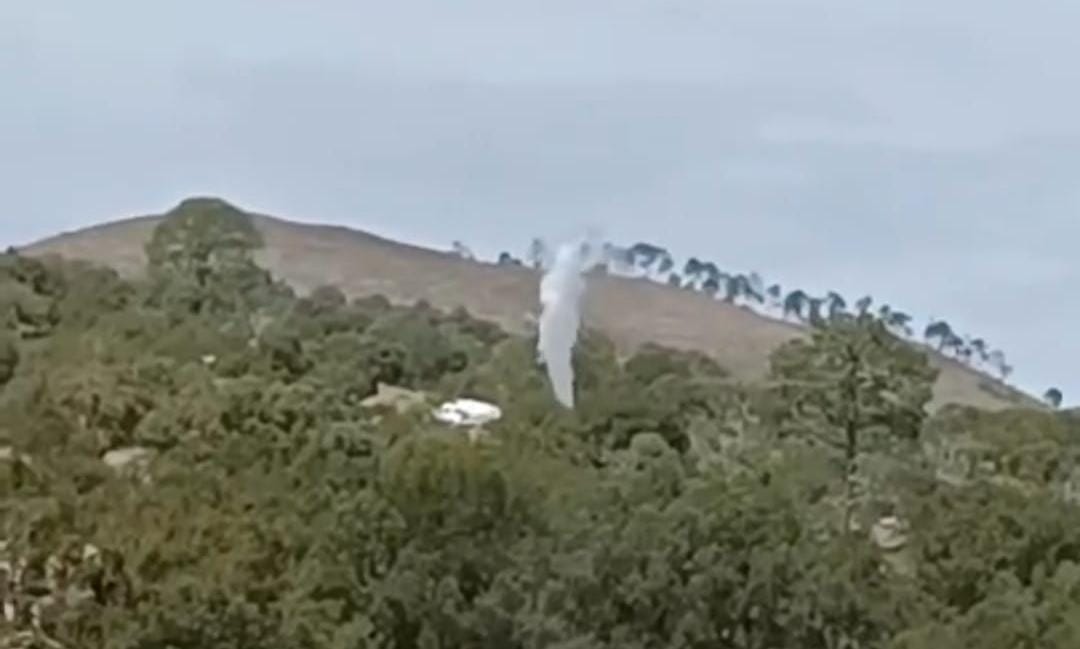 Desfogan toma clandestina para sellar ducto en Calpulalpan