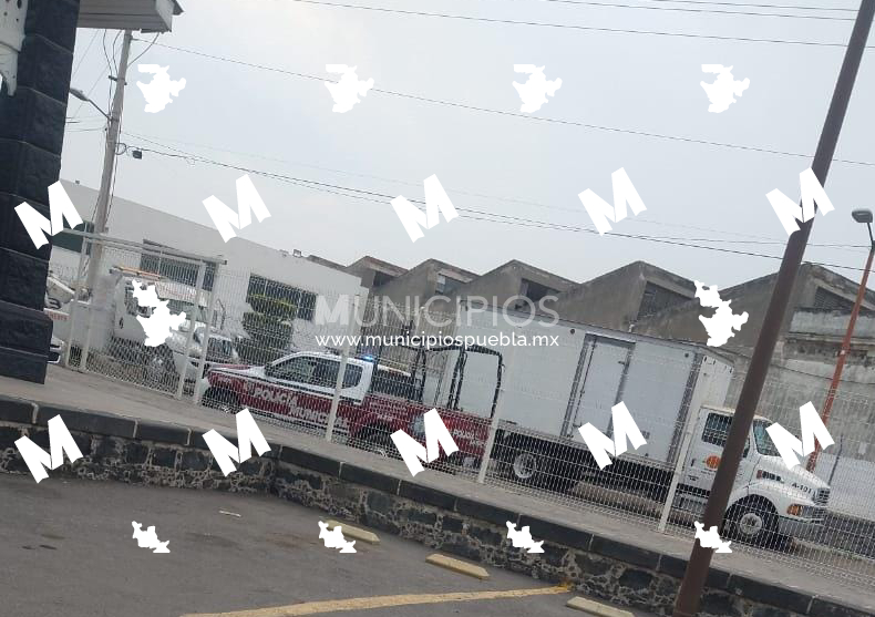 Roban carga de camión de Farmacias Guadalajara en Texmelucan