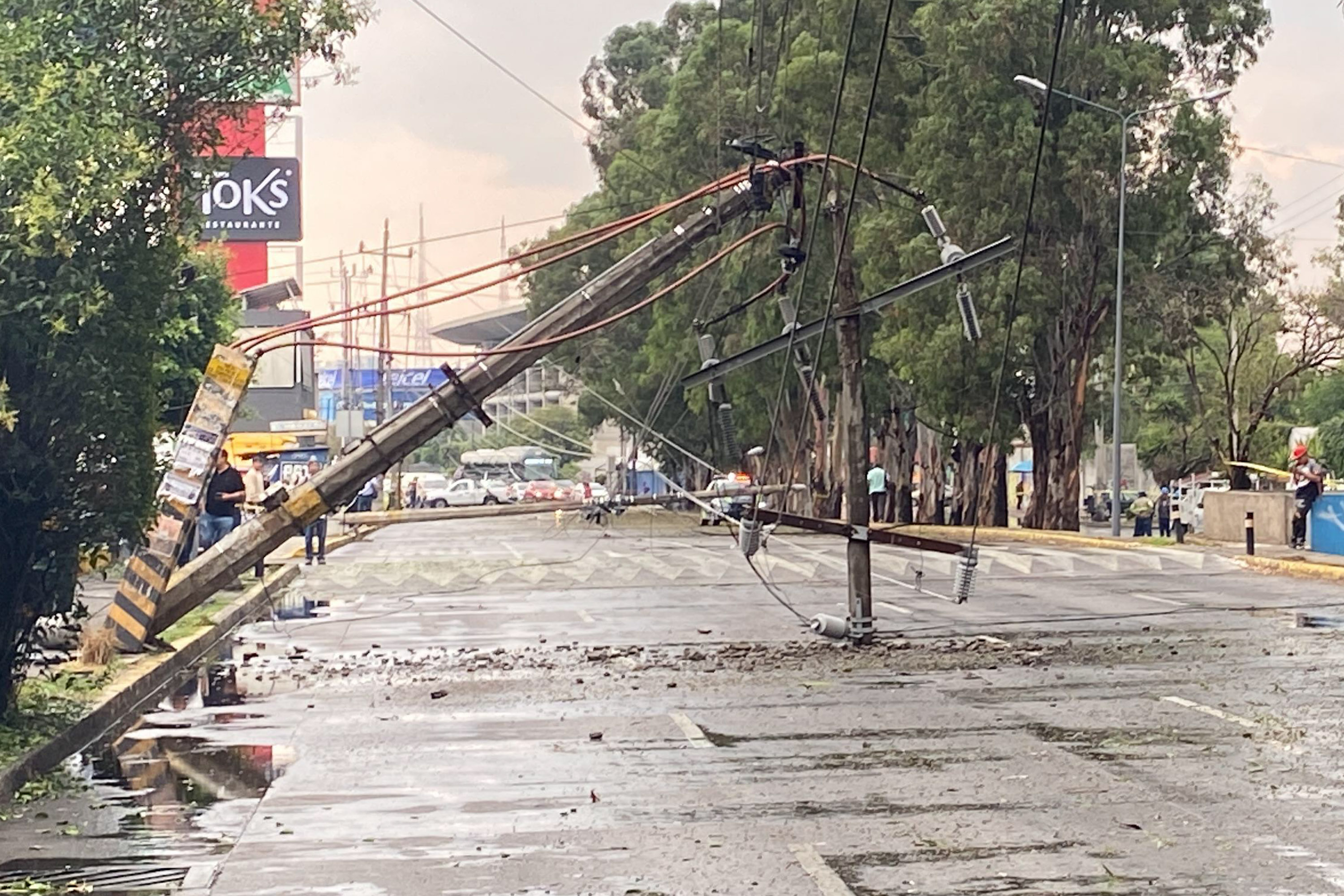 Reportan daños materiales y descartan lesionados tras fuerte lluvia en Puebla