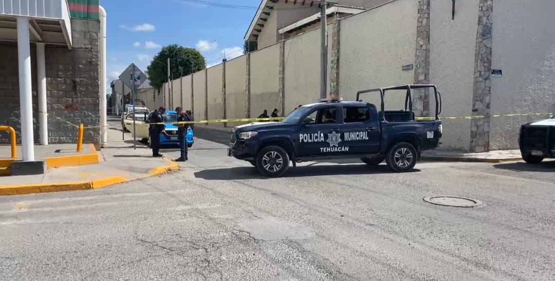 Muere adulto mayor al interior de un taxi en Tehuacán 