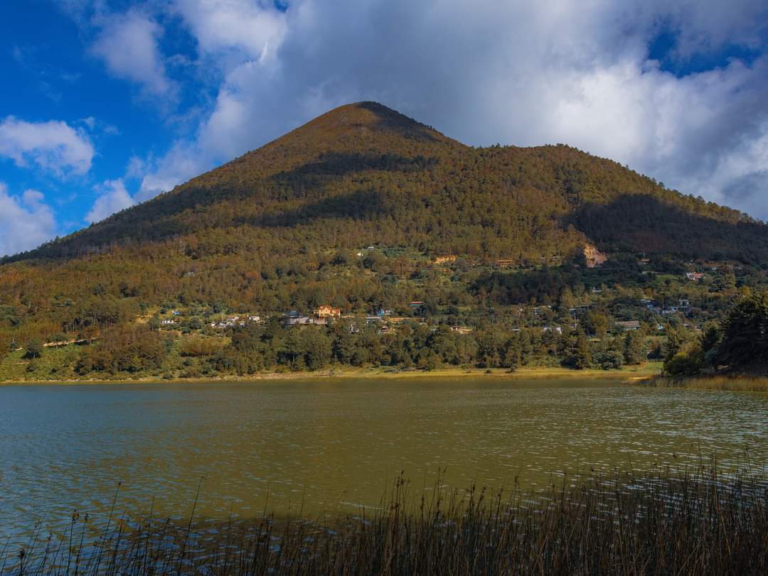 Autoridades de San Bernardino Lagunas amenazan con escopeta a vecinos que intentan agarrar agua