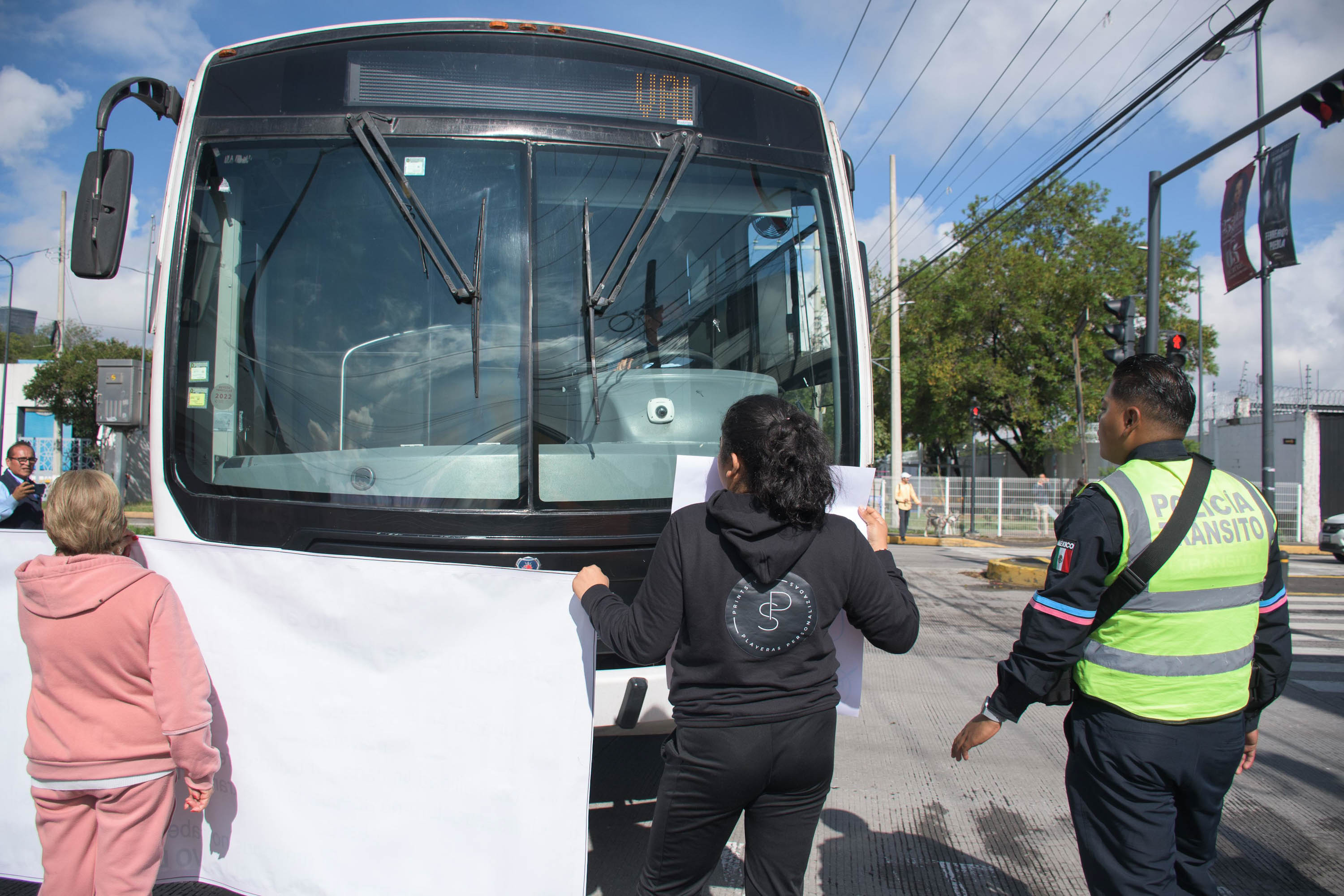 VIDEO Vecinos protestan contra paso de RUTA