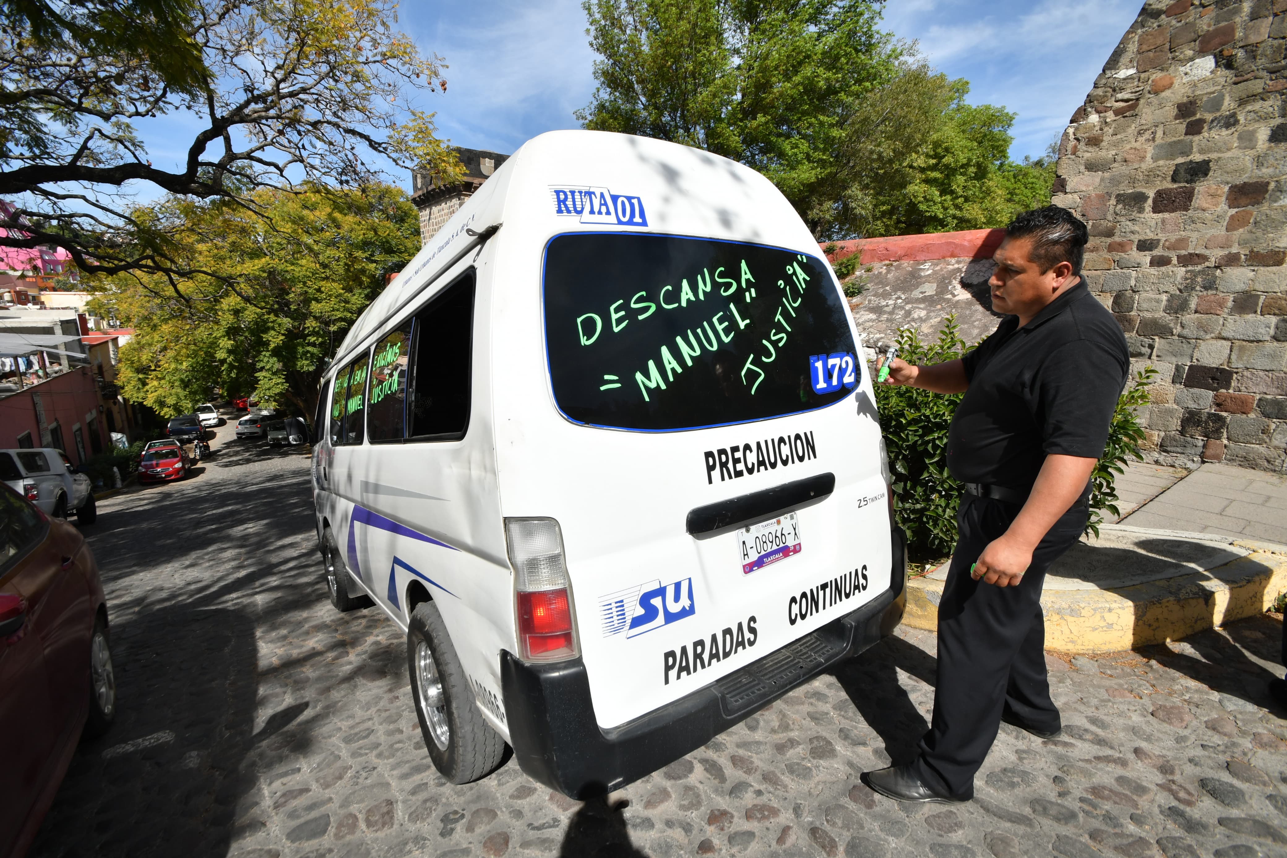 Transportistas despiden y exigen justicia por homicidio de Manuel Casas