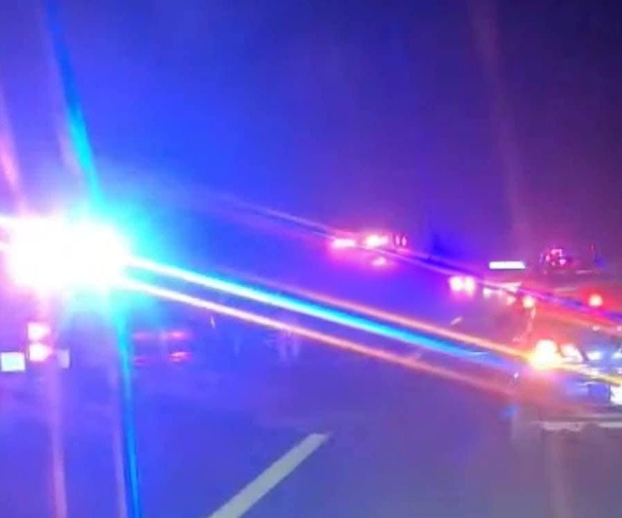 Un muerto y cuatro lesionados deja choque de motocicleta y automóvil en Aljojuca 