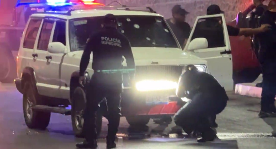 Disparan 10 veces contra conductor en calles de Izúcar