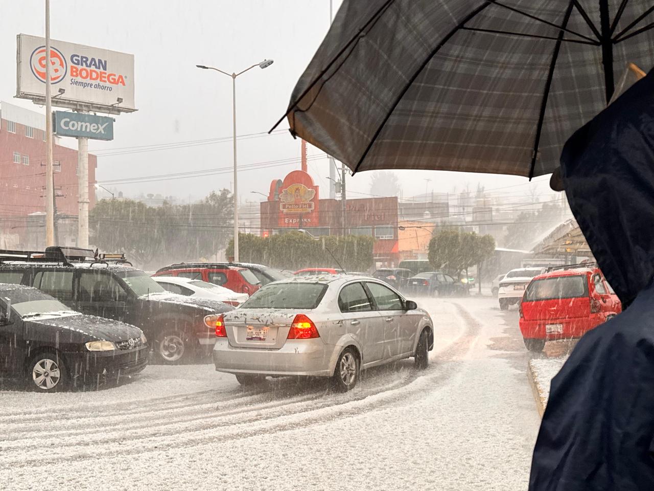 Se cayó el cielo en Tlaxcala, se registra intensa lluvia con granizo