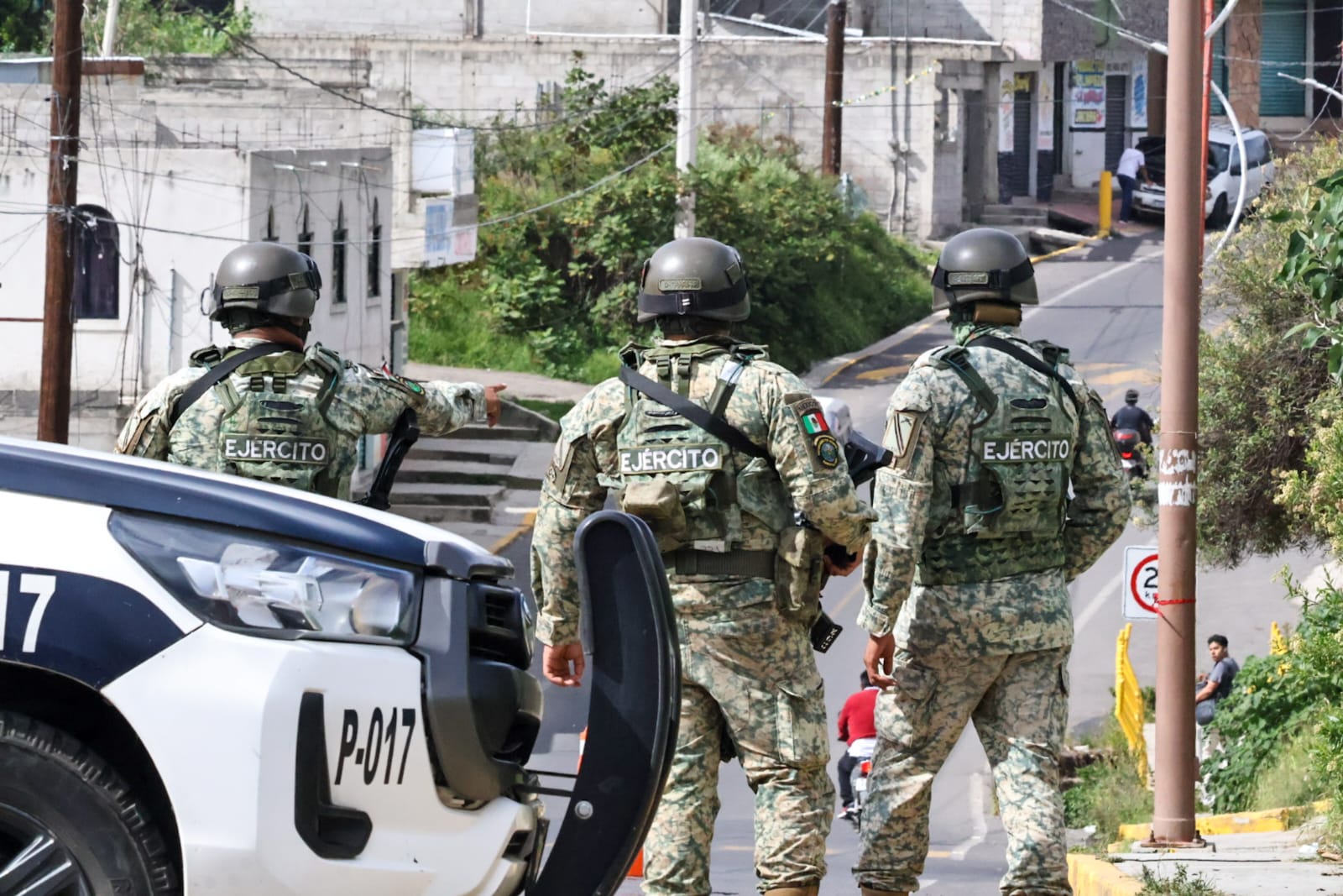 Hombre fallece por explosión de cohete en Contla