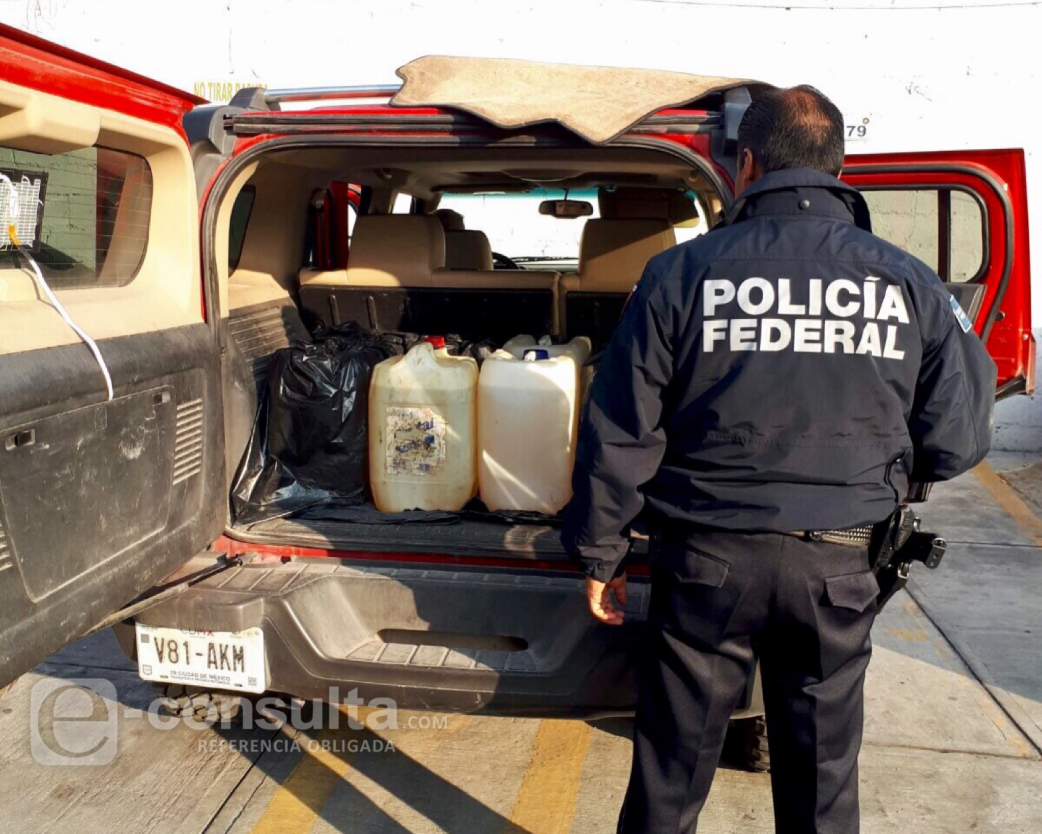 Detectan Hummer con 400 litros de hidrocarburo en la Puebla-Tehuacán