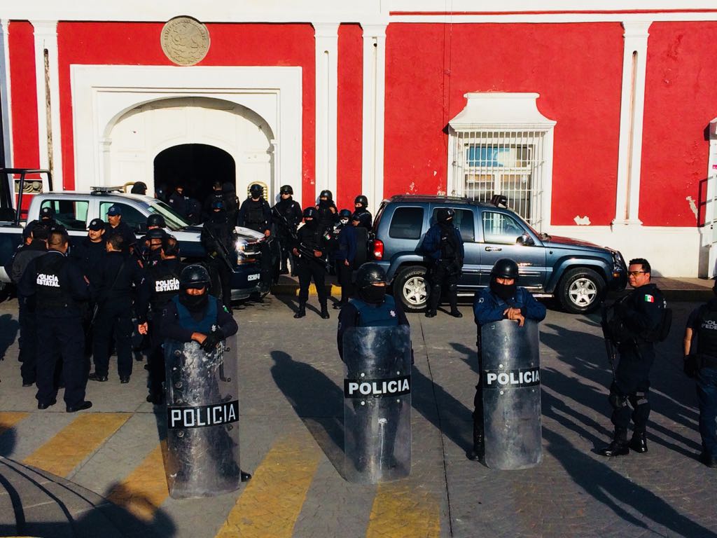 Gali ordenó toma de mando en Serdán; detienen a municipales 