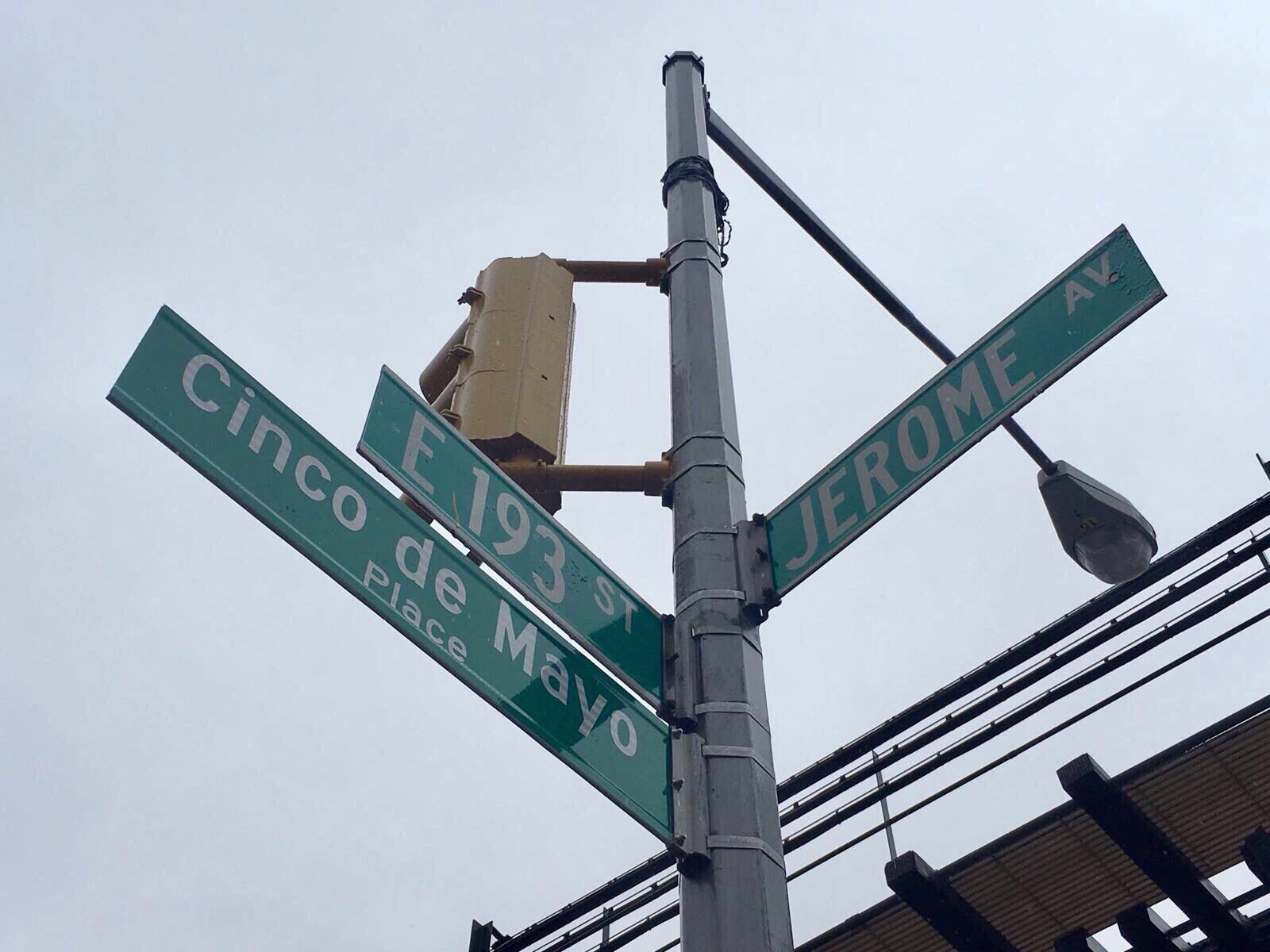Nombran Cinco de Mayo a calle del Bronx en ciudad de Nueva York