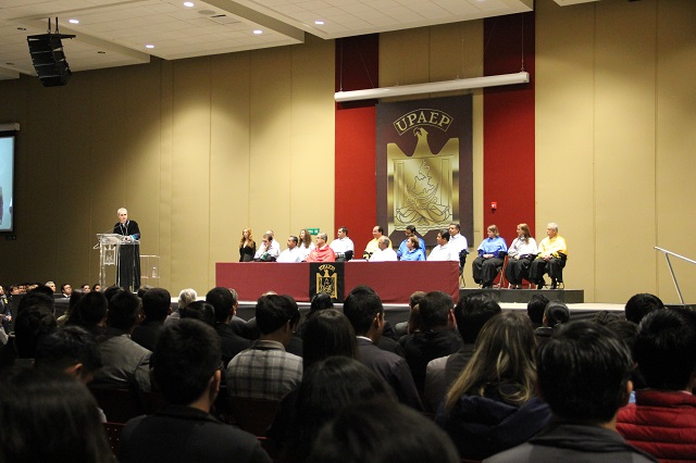 Imparte Baños Primera Cátedra a nuevos alumnos de la UPAEP