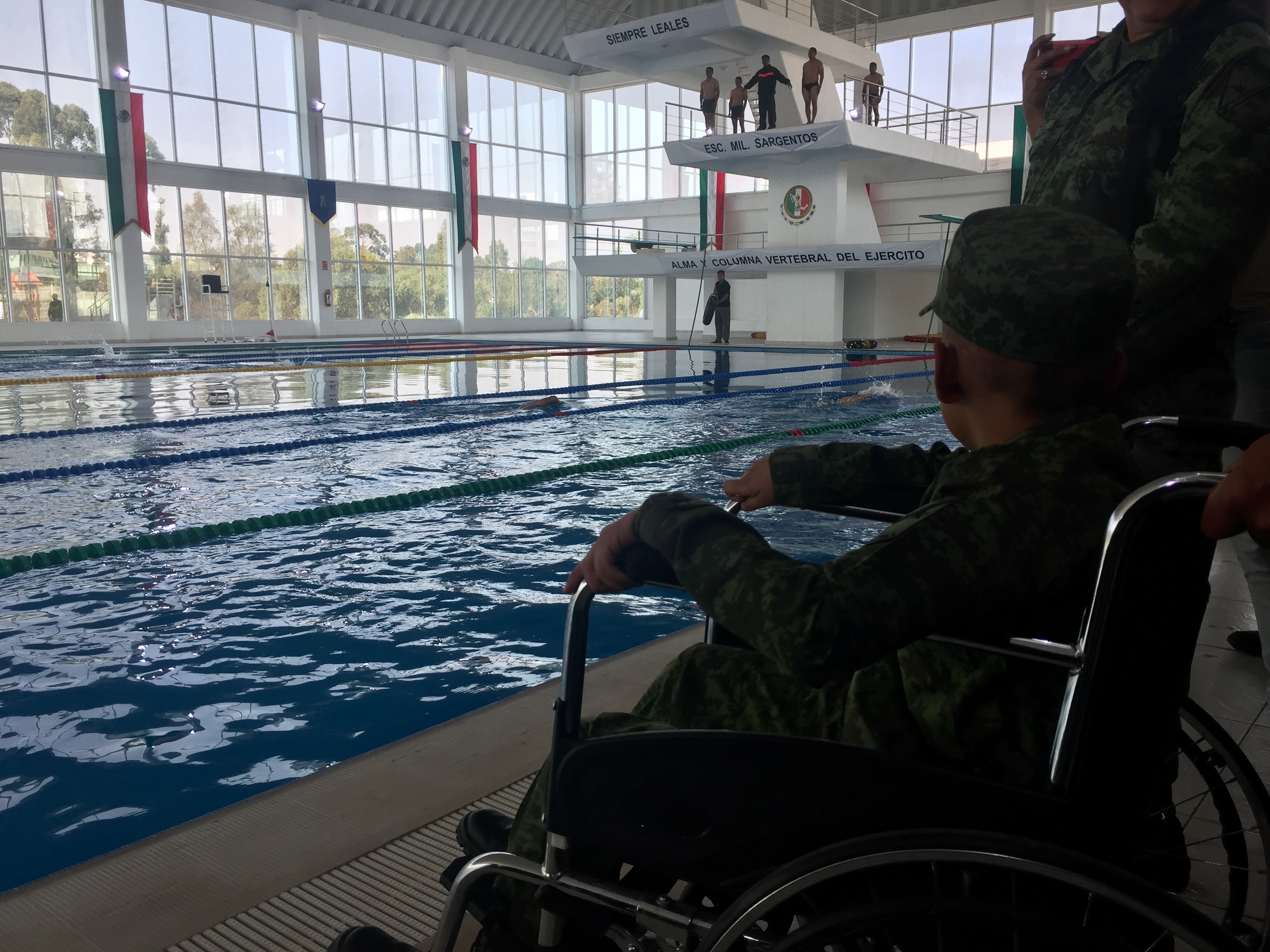 Niño en batalla contra el cáncer fue Soldado por un día