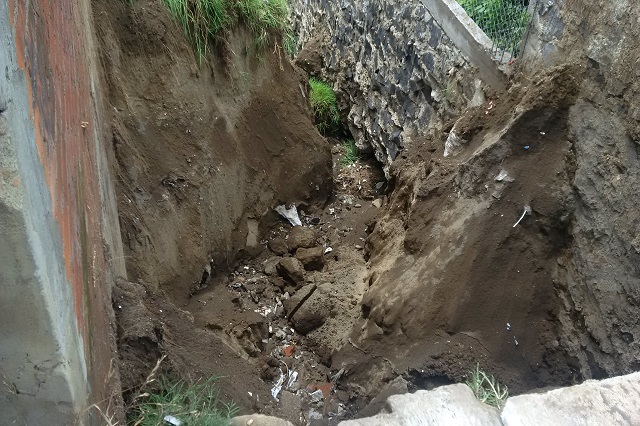 Lluvia en Calpan deja afectaciones en cultivos y daños en ex convento