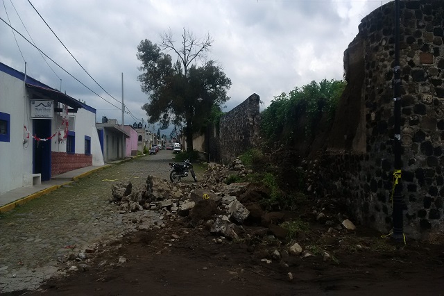 Lluvia en Calpan deja afectaciones en cultivos y daños en ex convento