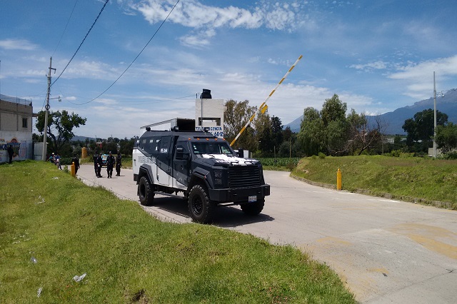 Instalan retenes para detectar armas, autos y combustible robado en Tlalancaleca