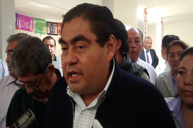 Gobierno de Puebla podría terminar con el robo de combustible: Barbosa Huerta