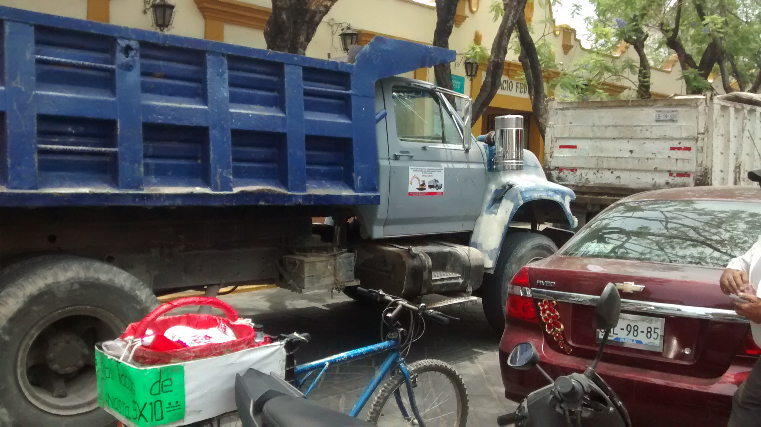 Protestan transportistas para exigir obras al gobierno de Tehuacán