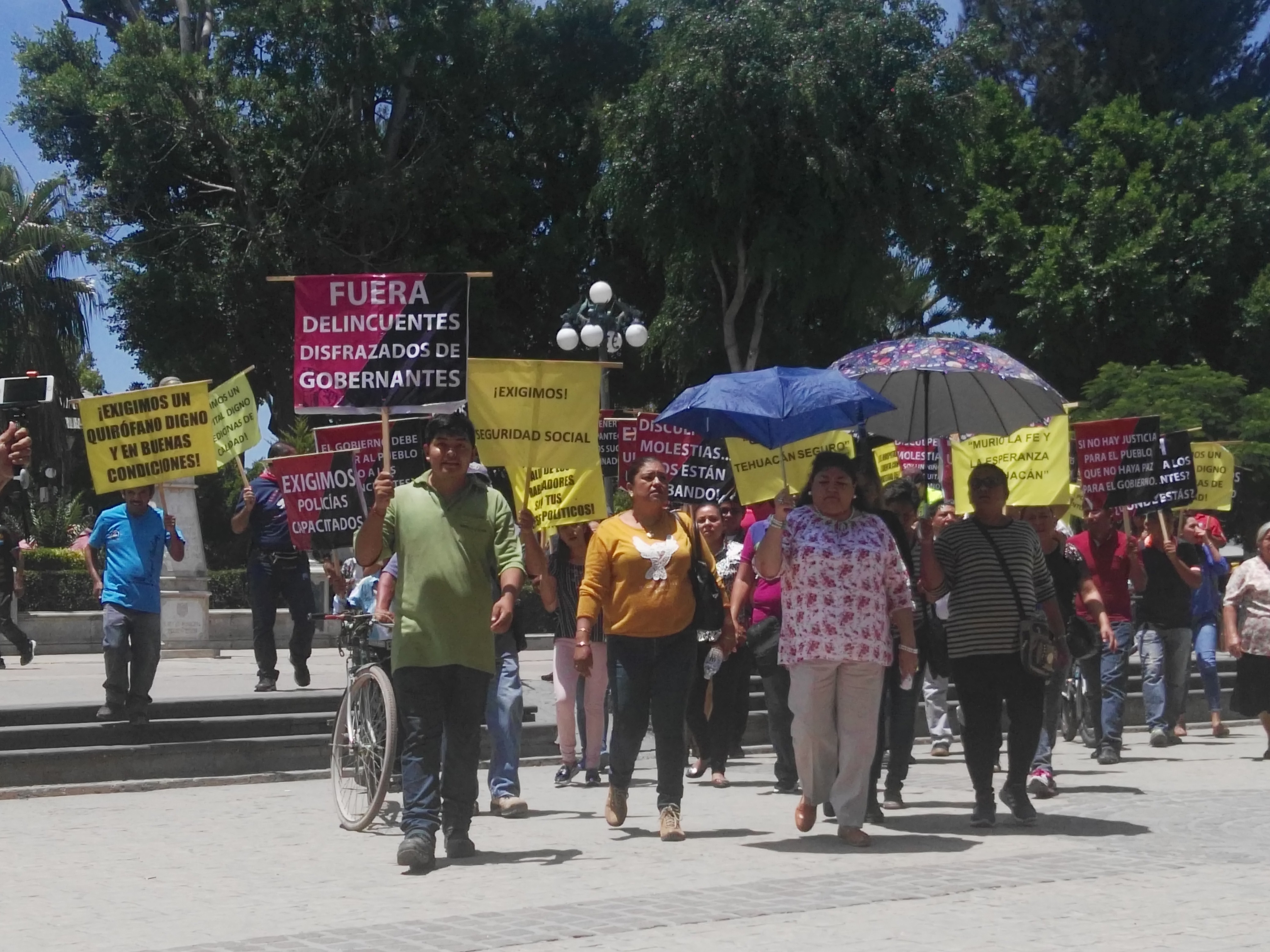 Por falta de pagos, protestan contra comuna de Tehuacán