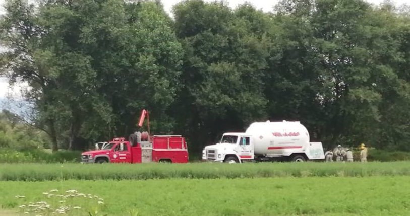 Pemex trabaja para sellar fuga de gas Huejotzingo