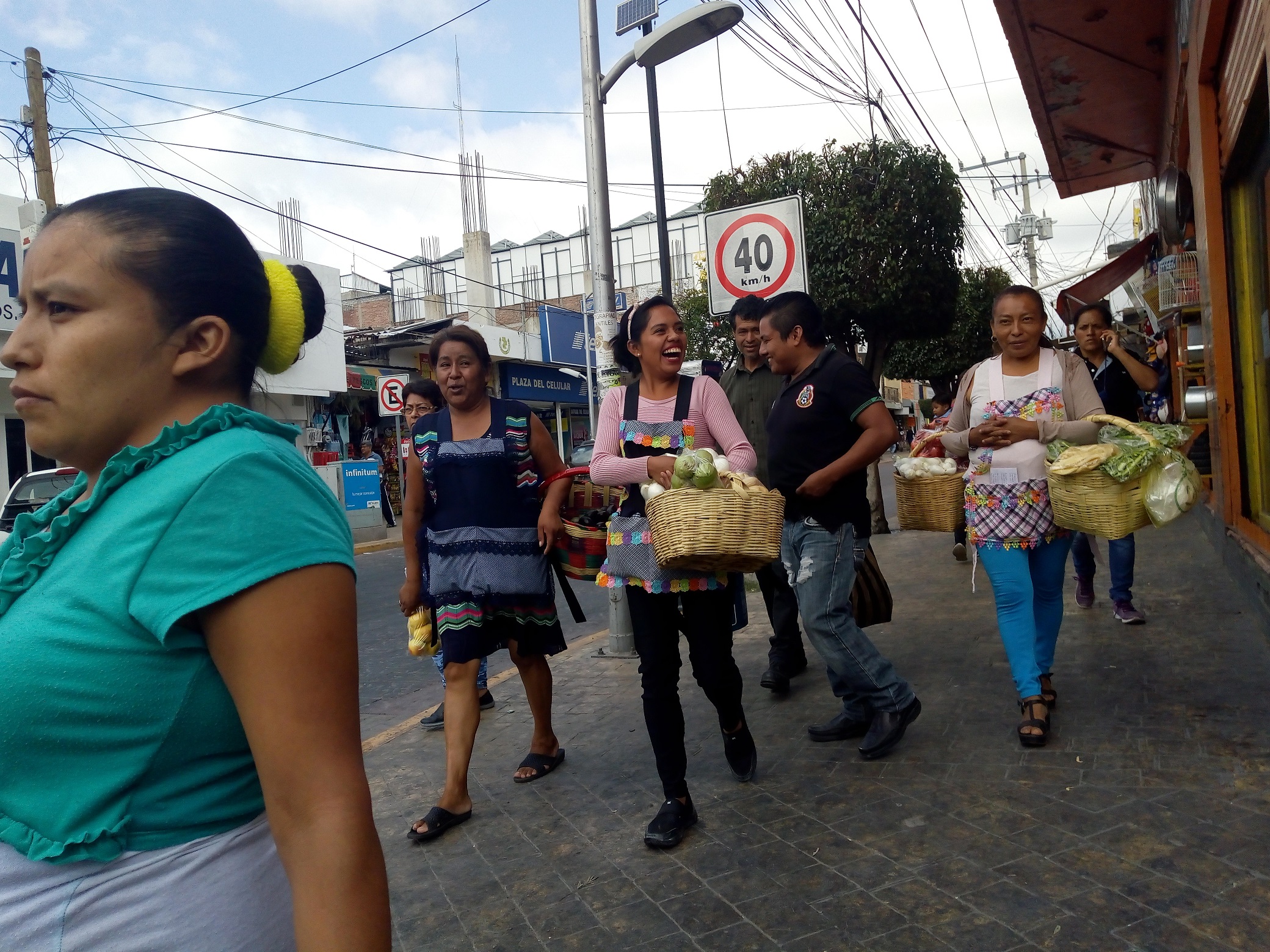 Permiten a ambulantes vender en segundo cuadro de Tehuacán