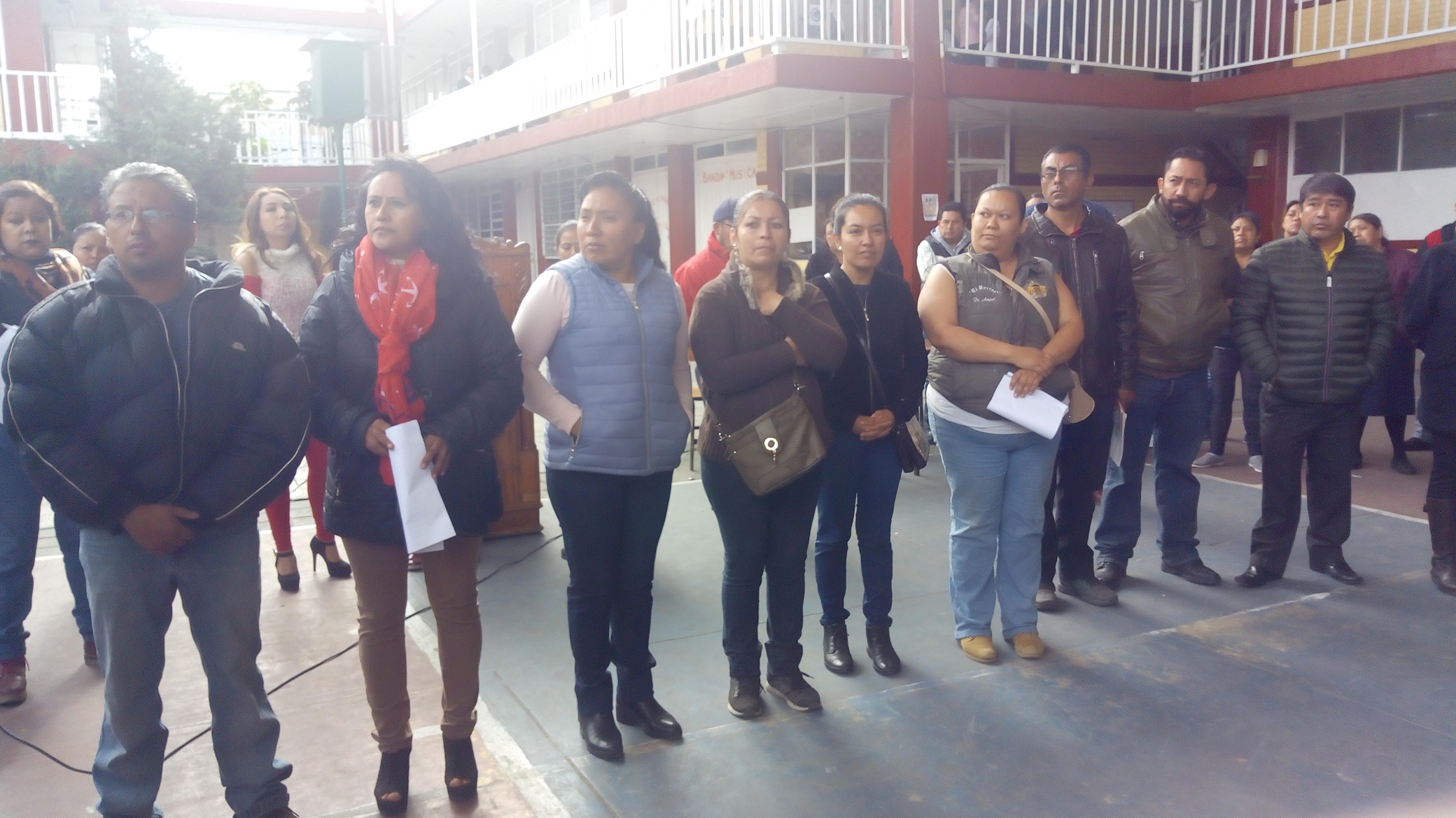 Tras anomalías, renuevan comité de padres en escuela de Texmelucan