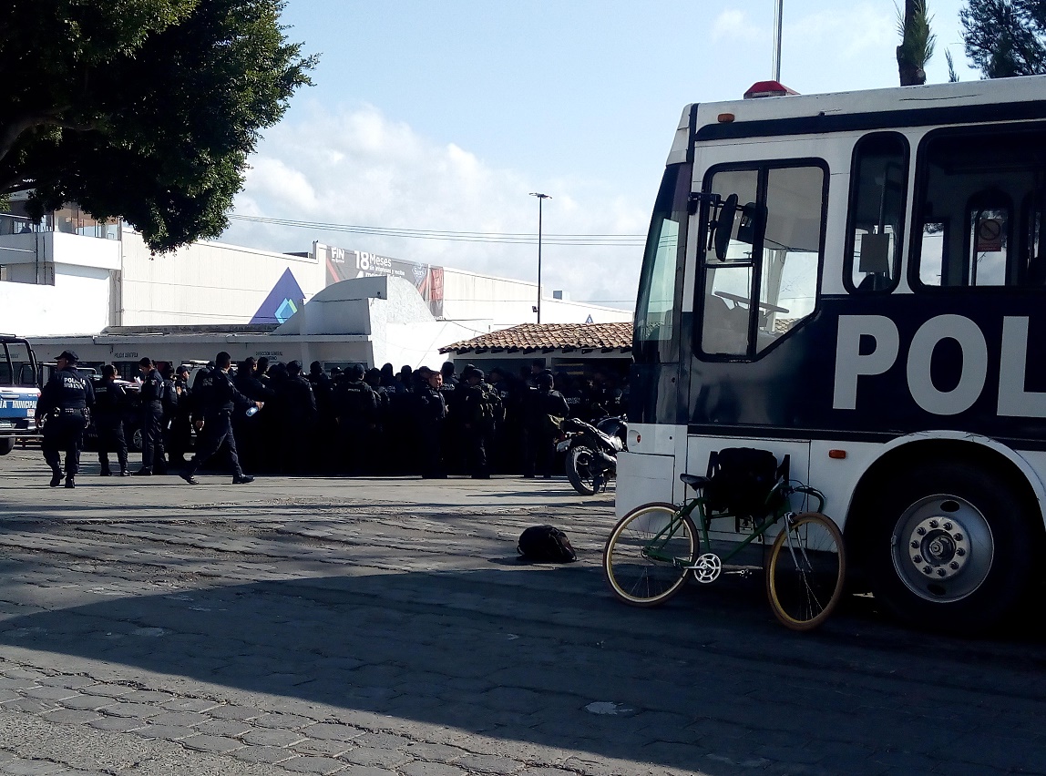 Revisan licencias y armas a Policías de Tehuacán