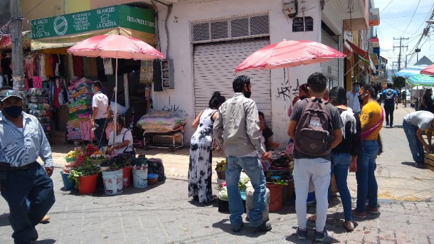 Se multiplican puestos ambulantaje en Tehuacán pese a contingencia