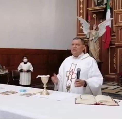 Era sacerdote, uno de los calcinados tras choque en la Cuacnopalan-Oaxaca