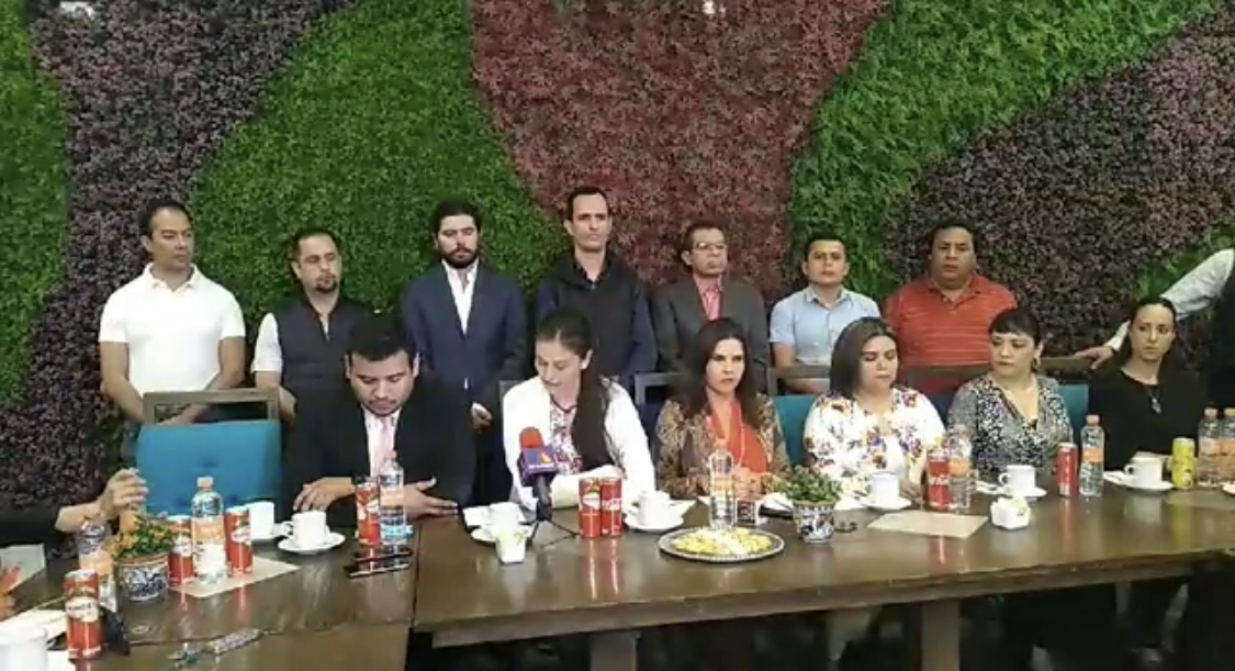Layón evita hablar de la seguridad pública que guarda su municipio 