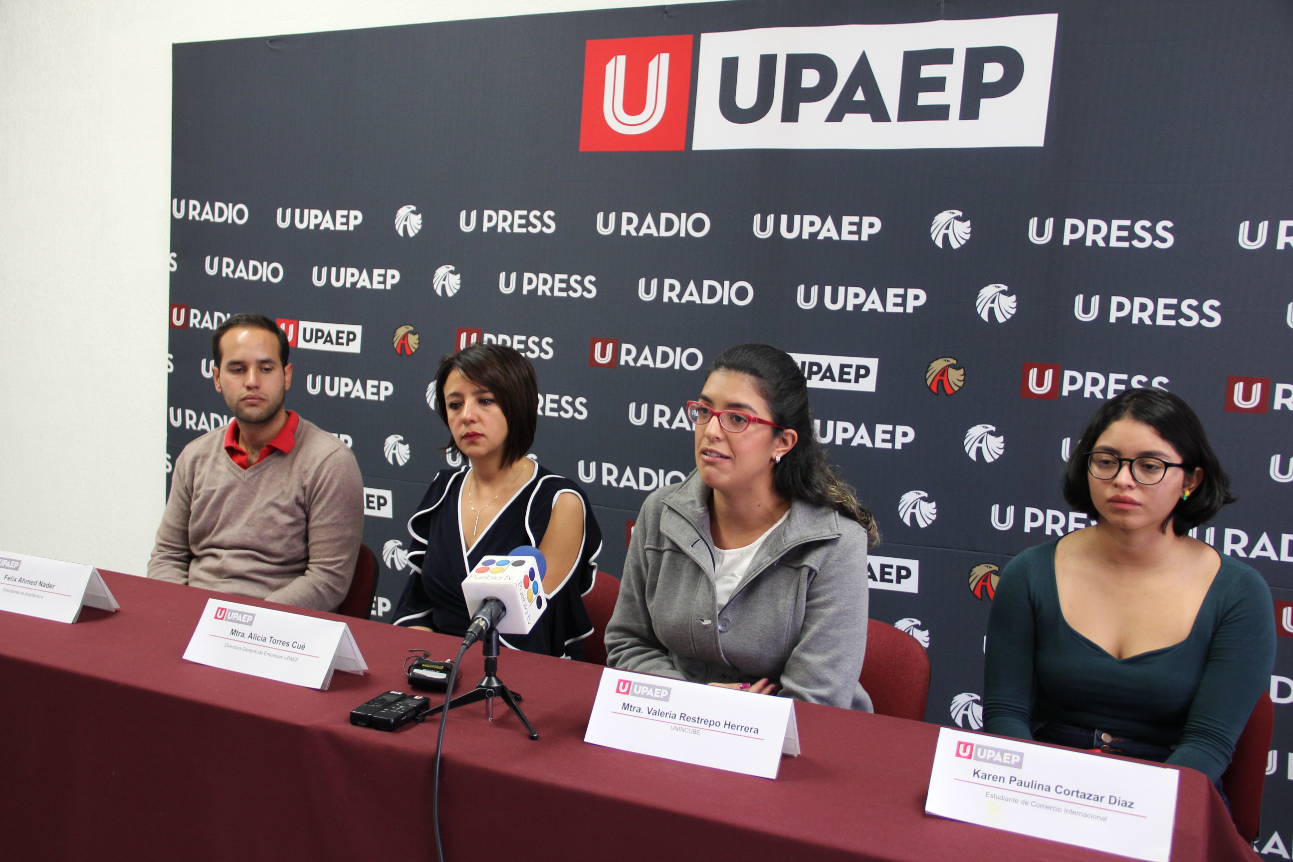 UPAEP logra primer y tercer lugar del Hackathon del Smart Fest