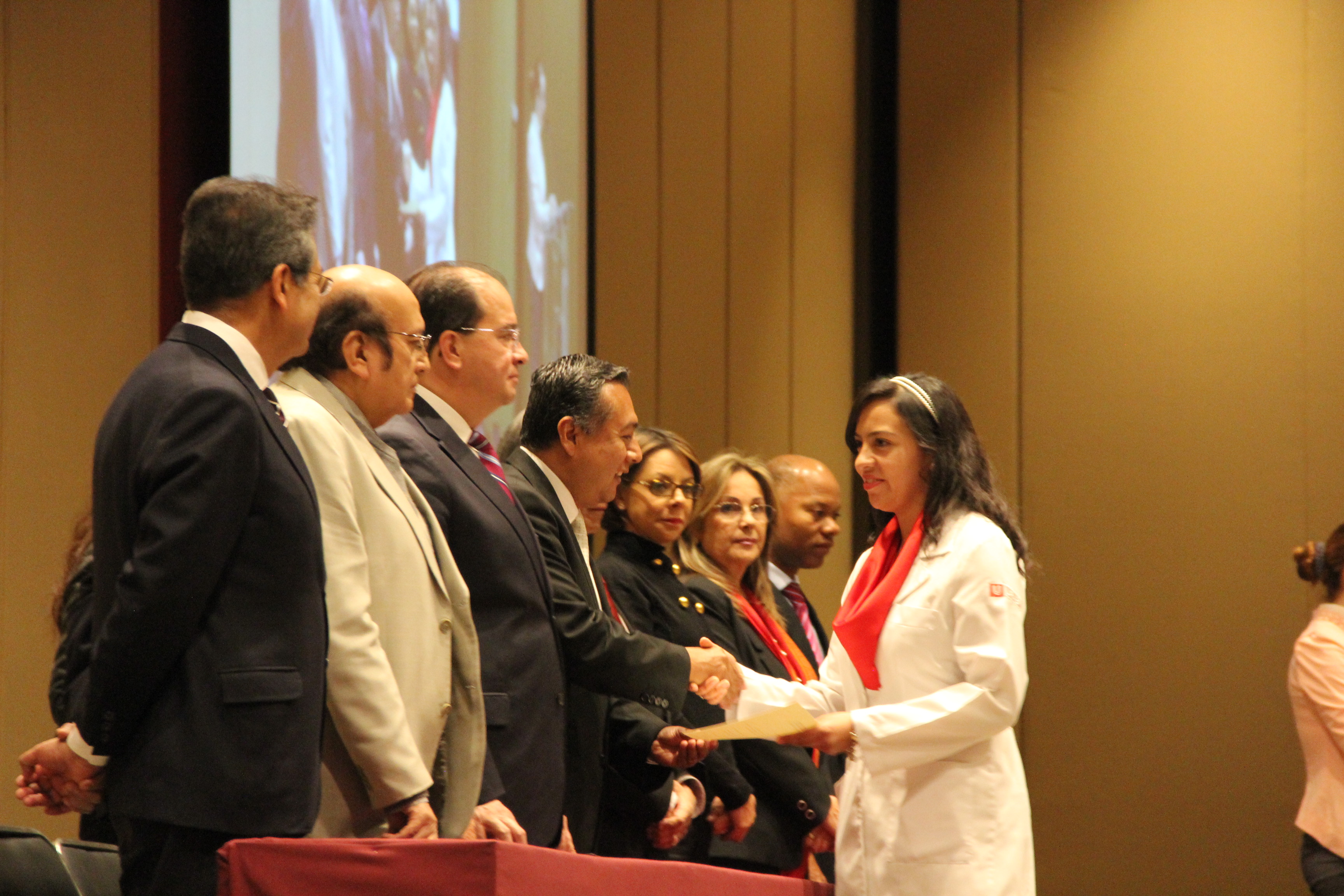 Rinden juramento 292 estudiantes de Medicina de la UPAEP