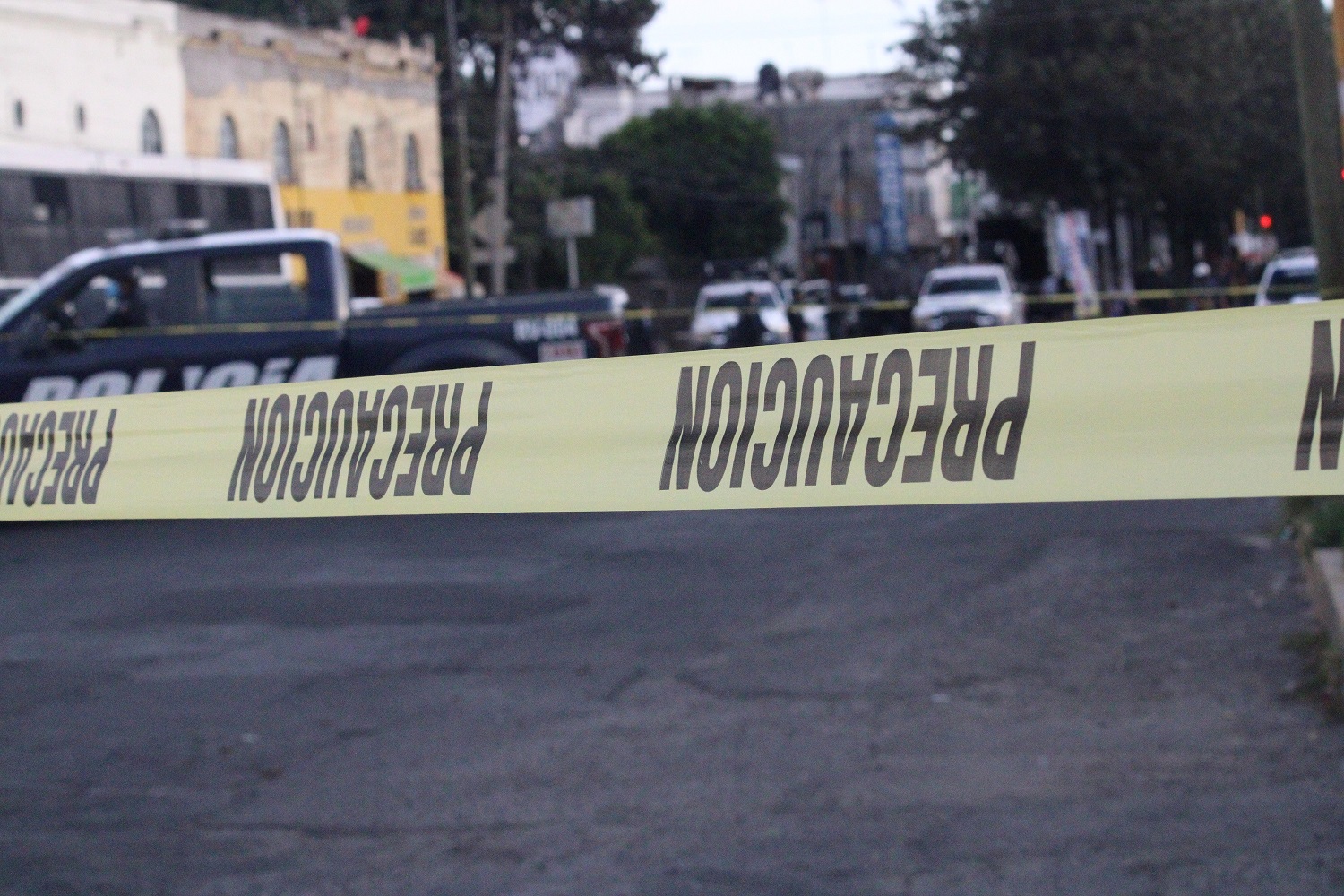 Hallan cadáver de una joven entre colchones y cobijas en la Rivera Anaya