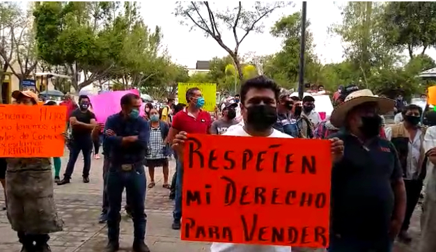 VIDEO Se manifiestan comerciantes del tianguis La Purísima en Tehuacán