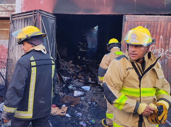 Indigente causa incendio en vivienda en Pachuca