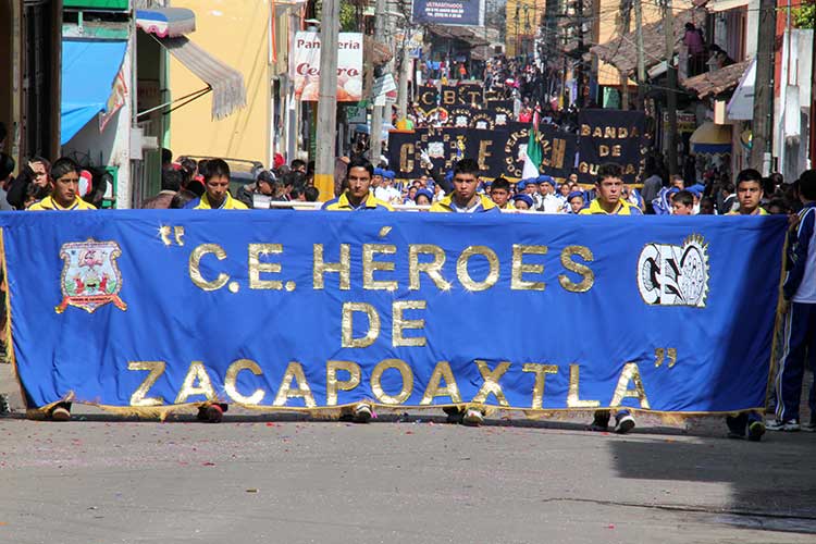 Conmemora Zacapoaxtla Aniversario de la Revolución 