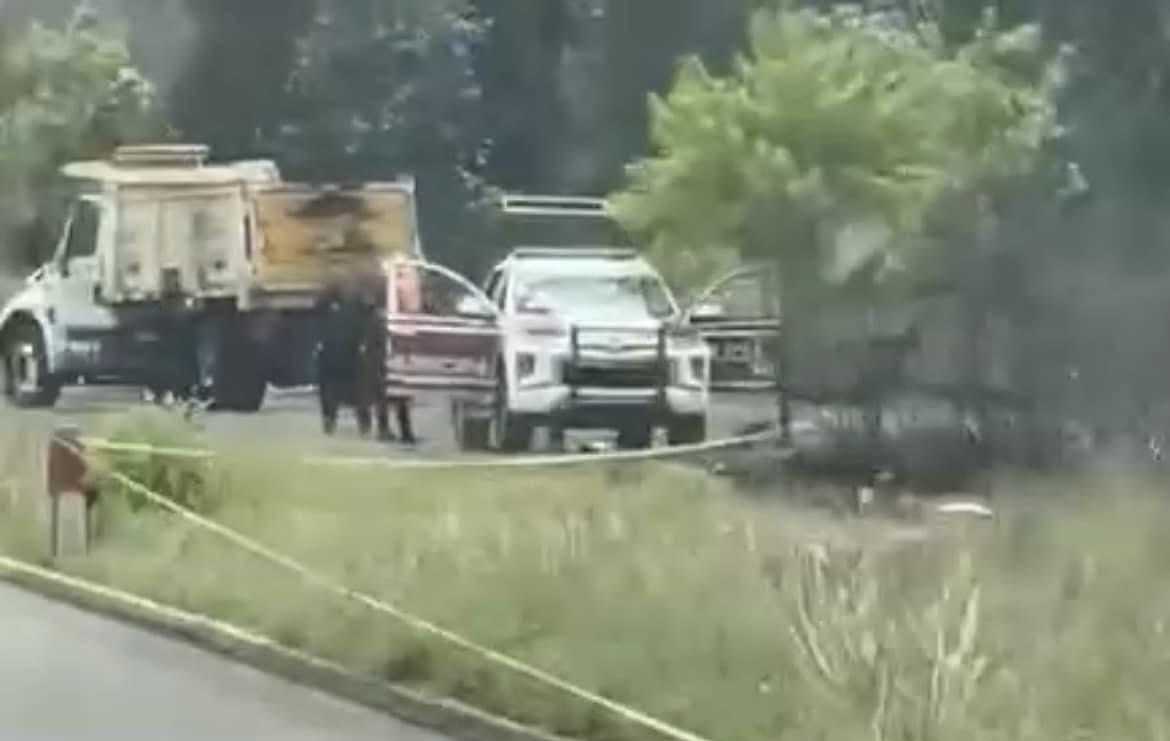 Localizan dos personas sin vida en la autopista Tlaxco-Tejocotal