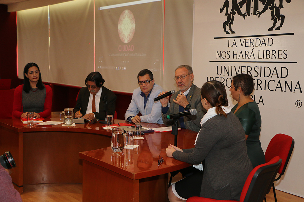 Analizan en Ibero Puebla mercado inmobiliario y estructuras urbanas