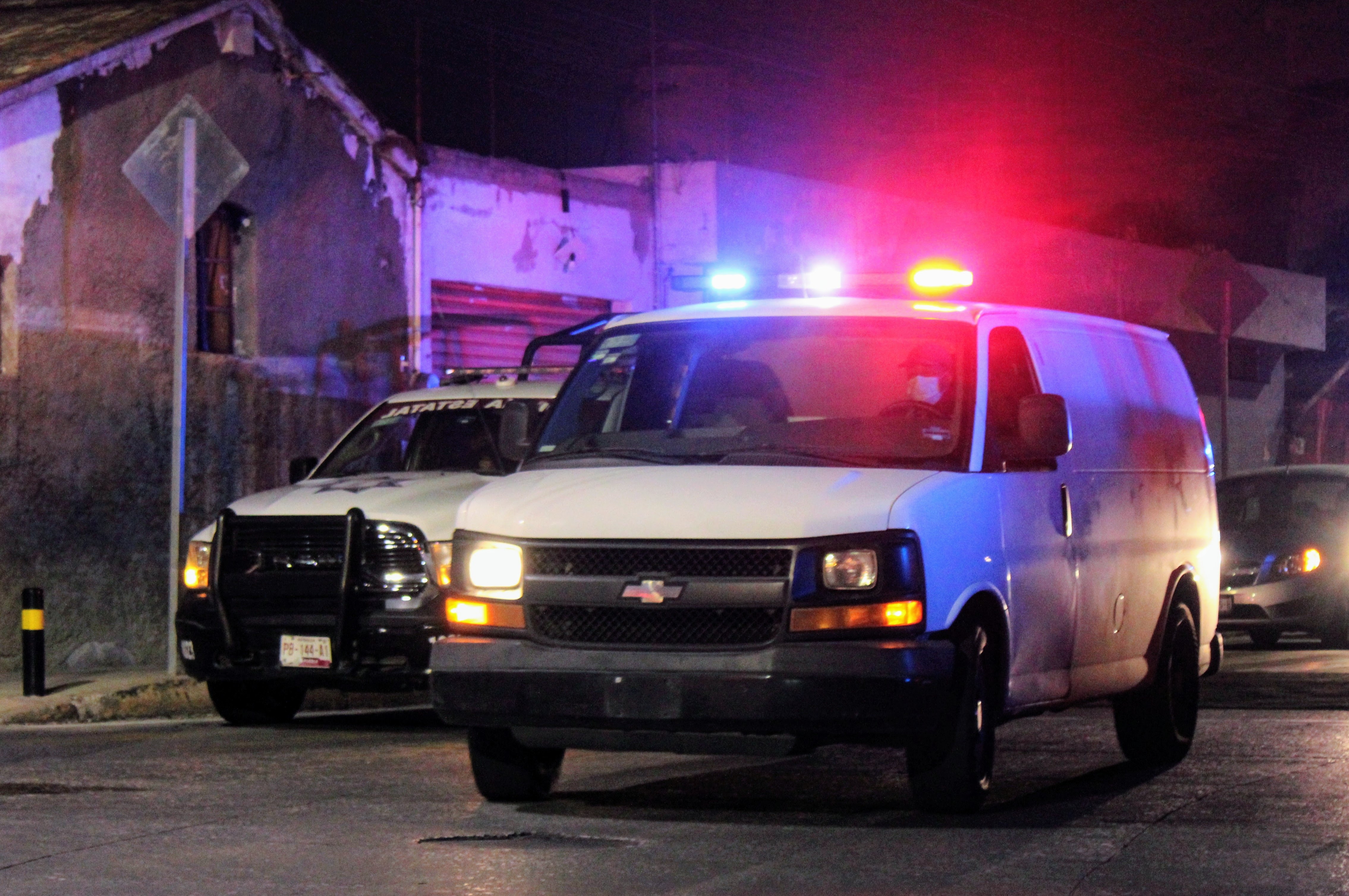 Dejan dos cadáveres calcinados en cajuela de auto en Puebla capital