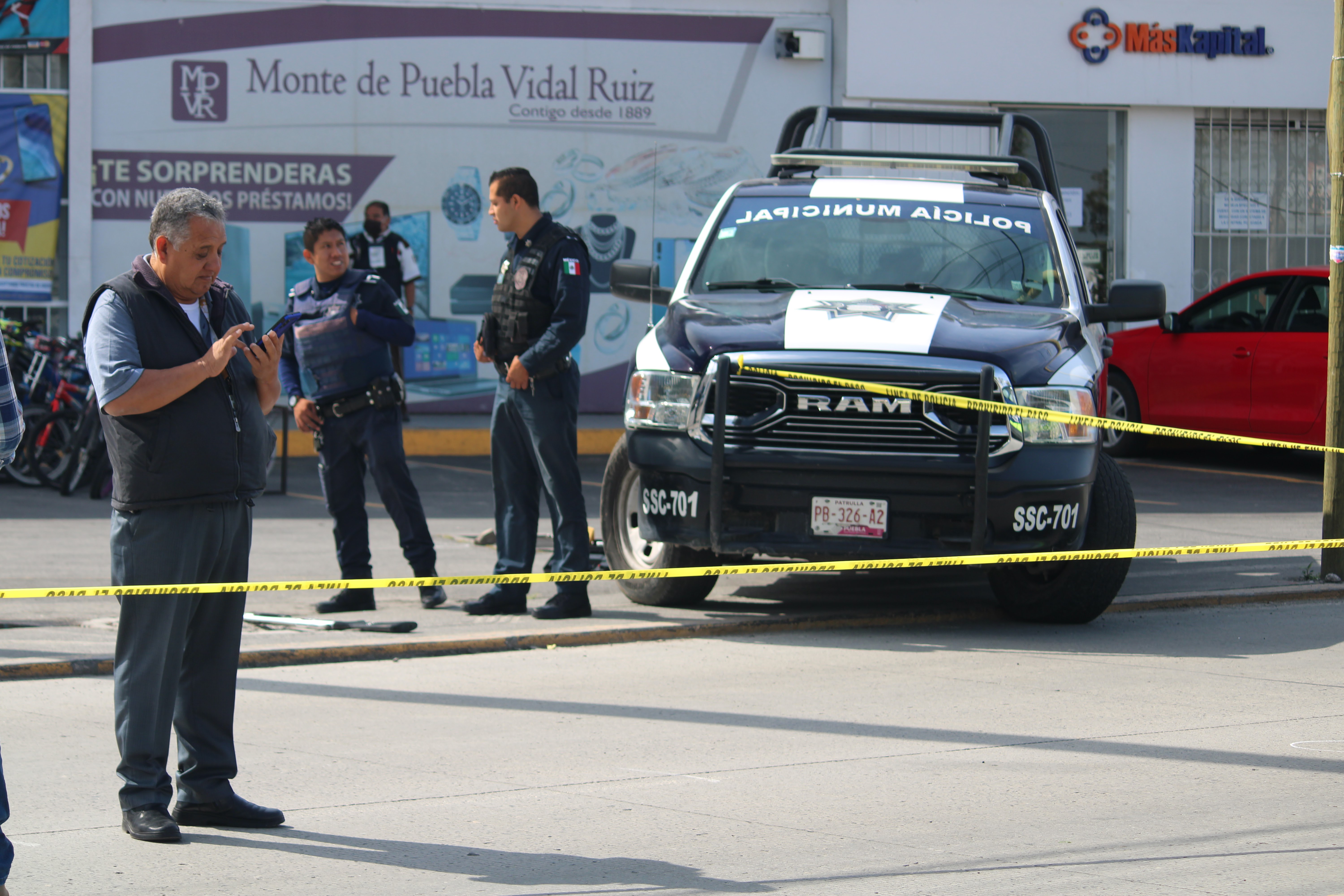 Atracan a cuentahabiente en Plaza Vía San Ángel en San Andrés Cholula