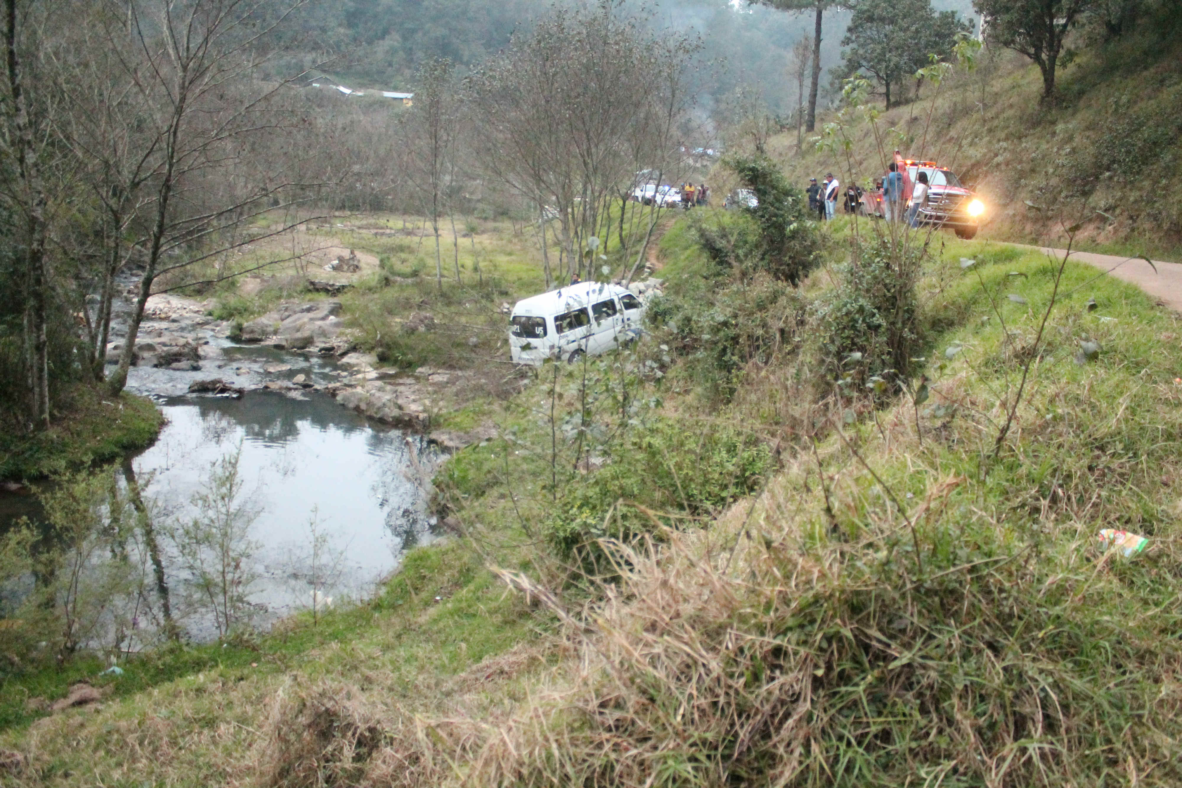 Dos heridos y diversos daños por tres accidentes en Zacapoaxtla