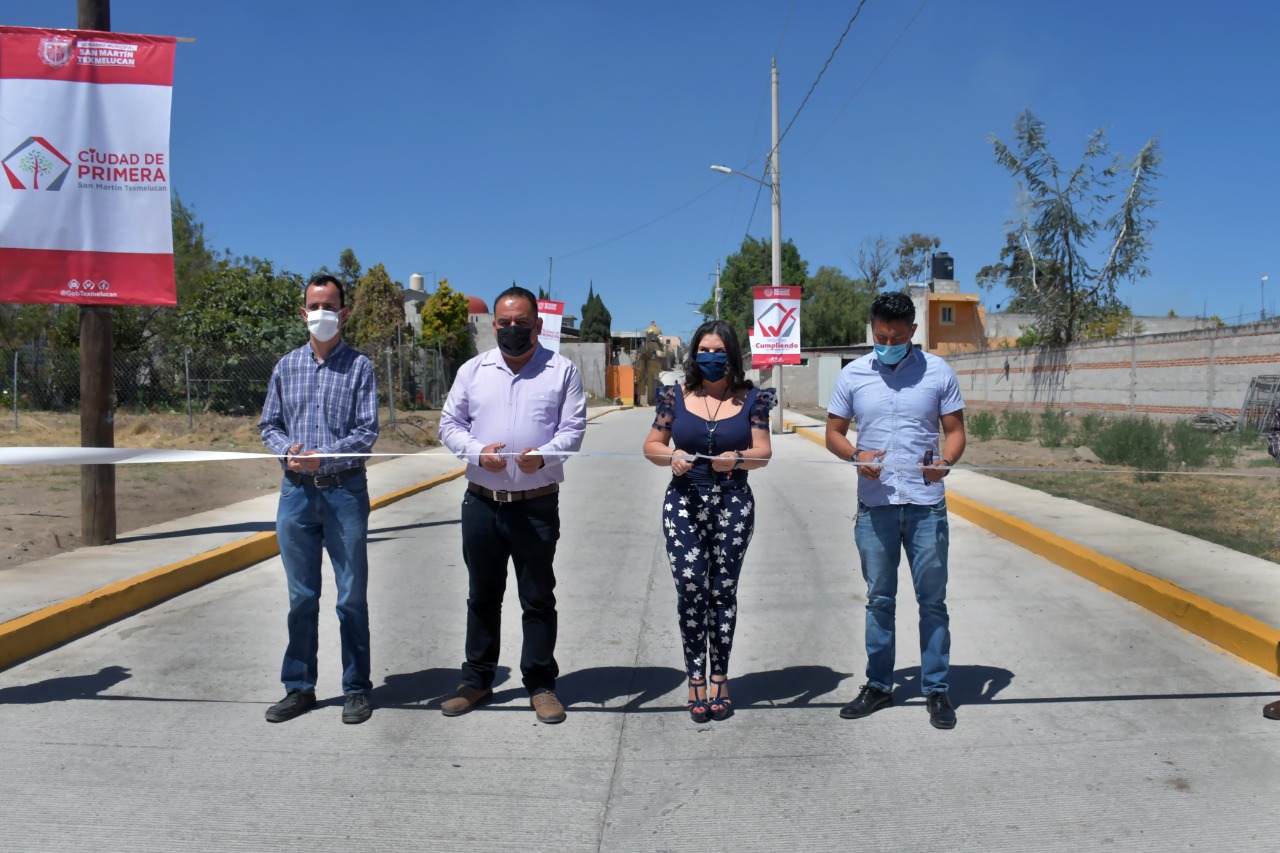Inaugura Norma Layón vialidad de concreto hidráulico en Tlanalapan