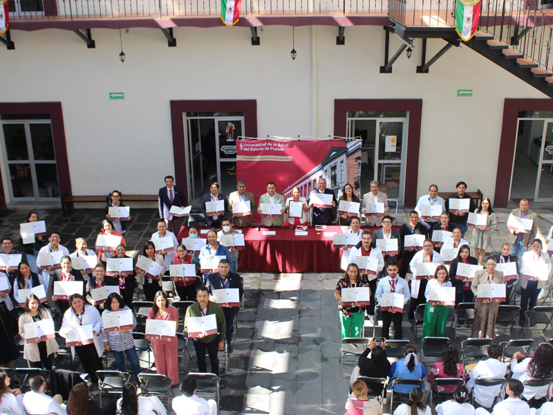Impulsa Universidad de la Salud certificación a servidores públicos
