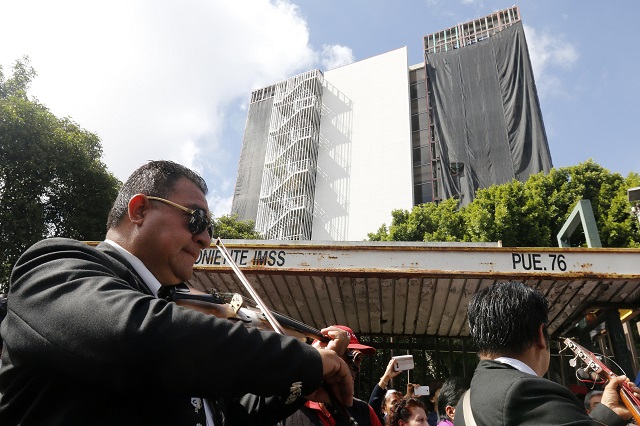 Cuatro hospitales sustituirán San Alejandro, anuncia Barbosa